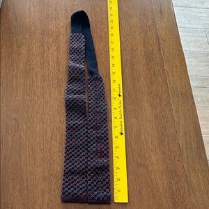 Men's Blue and Red Patterned Knit Tie